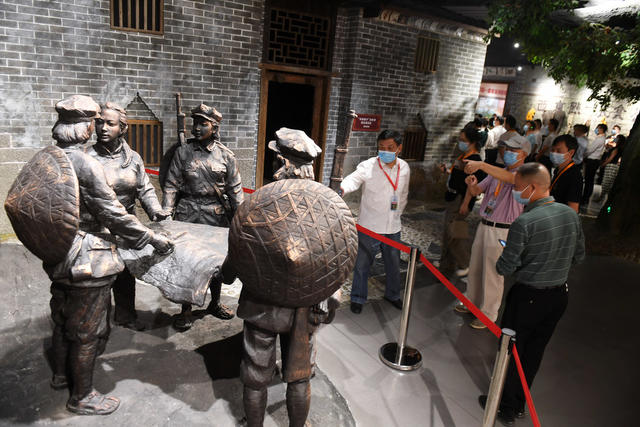 沙洲村 半条被子