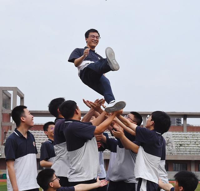 高考考生 毕业照