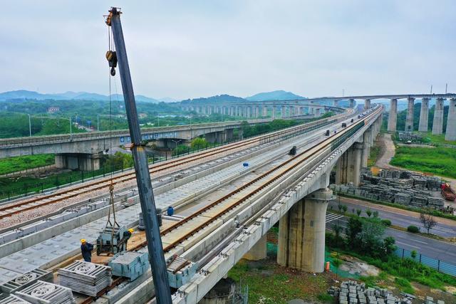 常益长铁路建设