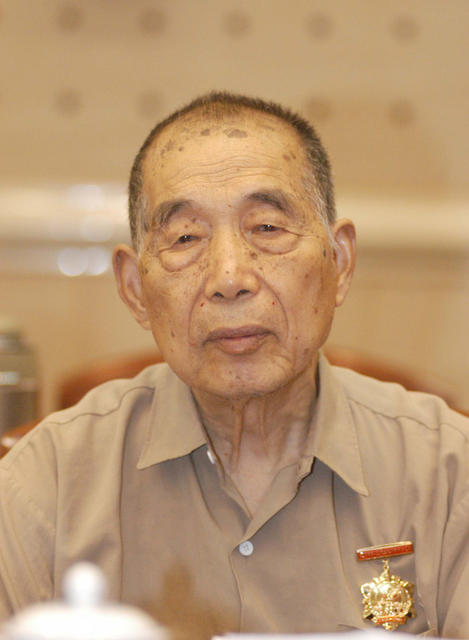 湖南举行纪念抗日战争胜利60周年座谈会暨纪念章发放仪式