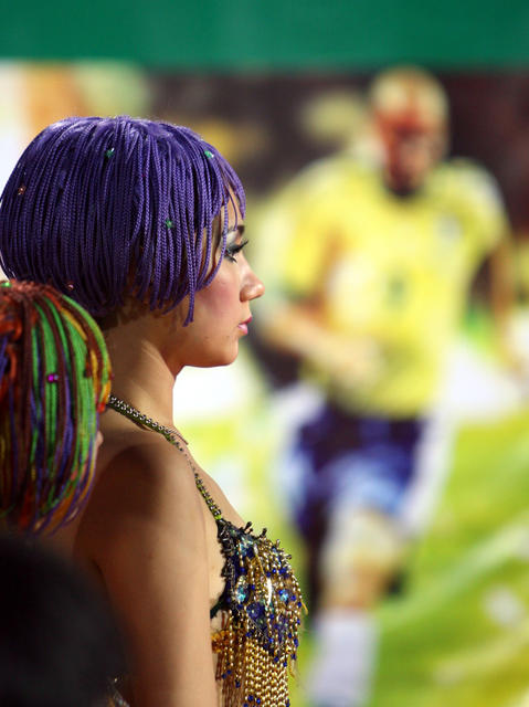 “芙蓉王之夜”“看世界杯，足球宝贝竞风流” 湖南省人民体育场