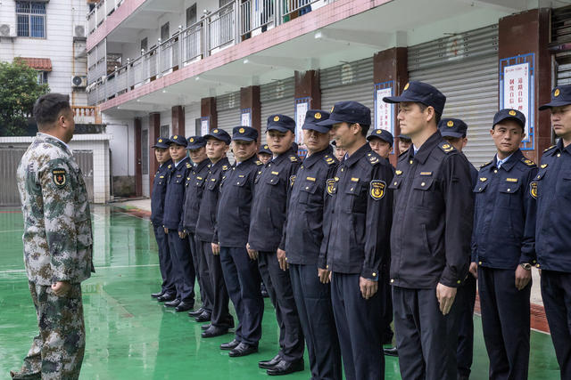执法 维权 路政 仪表  形象  