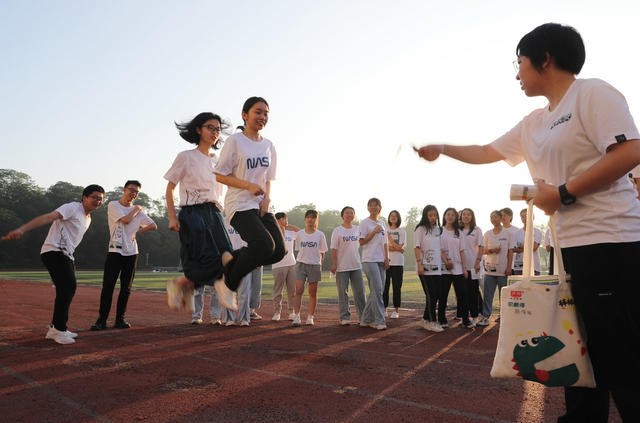 高考 倒计时 减压 晨练 趣味 