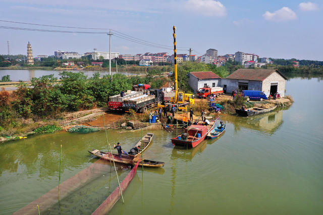 中洲渔场 岳阳县 上岸渔民 起鱼 捕捞 