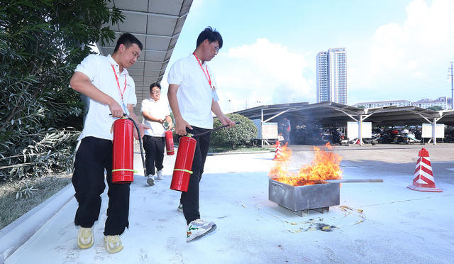 新进企业大学生员工
普及消防安全知识