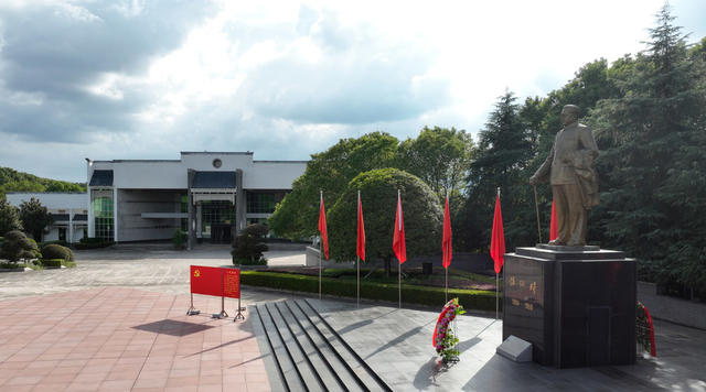 任弼时  纪念馆