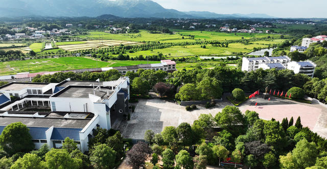 任弼时  纪念馆