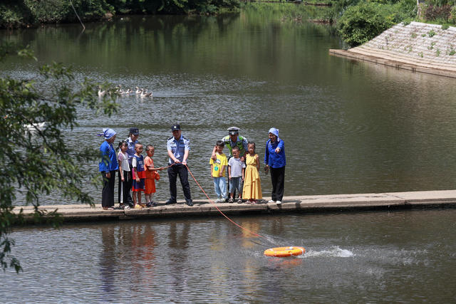 农村 防溺水 交通安全 公安 排查 暑期 隐患 守护 留守 儿童
