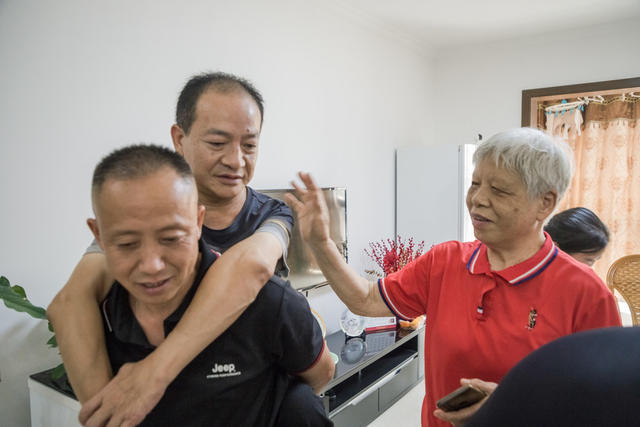 老师  学生 时间  团聚
