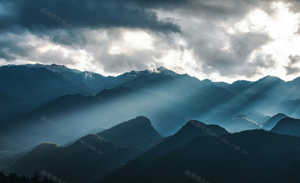 郴州  五盖山  光影