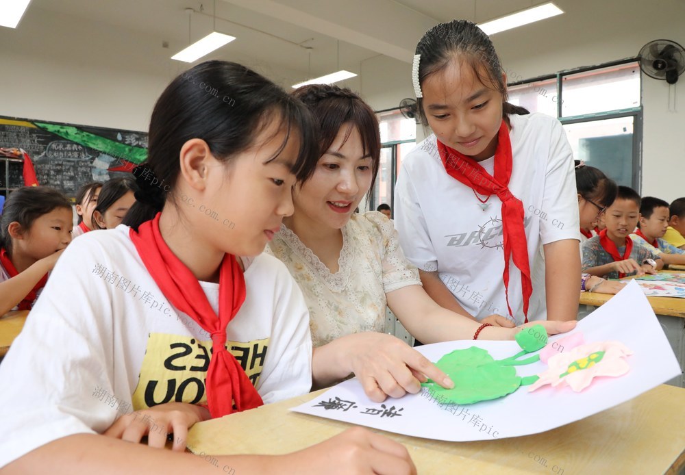 巧手绘清廉    清风润童心