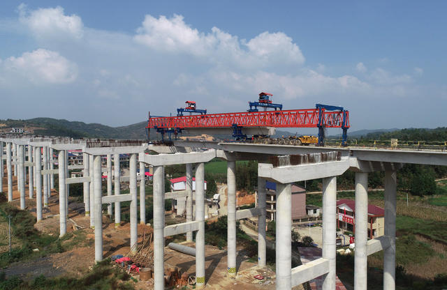 高速公路  交通  双峰  乡村振兴  民生工程  重点项目  上海至昆明国家高速公路   国家项目
