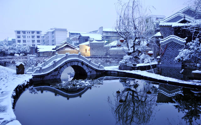 荷塘  雪  美景   古城  吉首