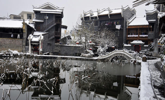荷塘  雪  美景   古城  吉首