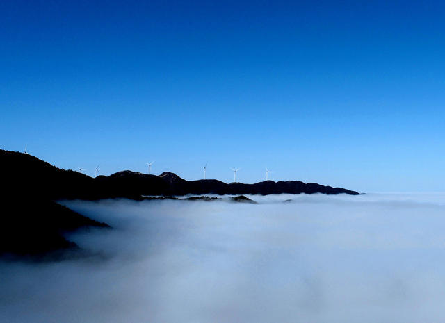 湖南郴州 万洋相思草山 南风顶 旅游目的地