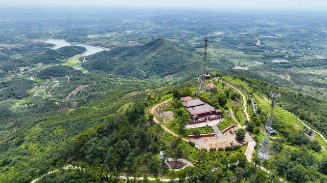 改革开放45年来，澧县旅游景区美如画。