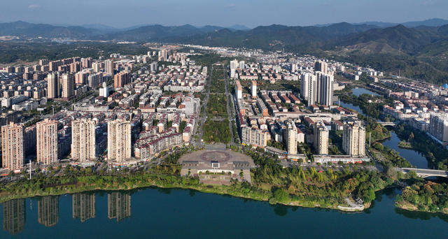 洪江市文化旅游广电体育局 杨锡建  摄影报道