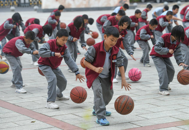教育 
社团
成长
学生

