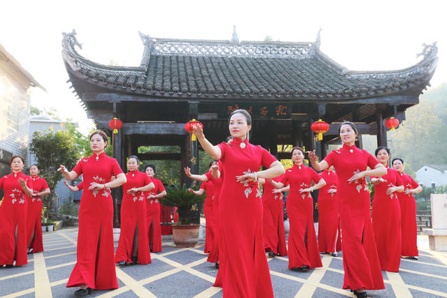 古村  旗袍  重阳