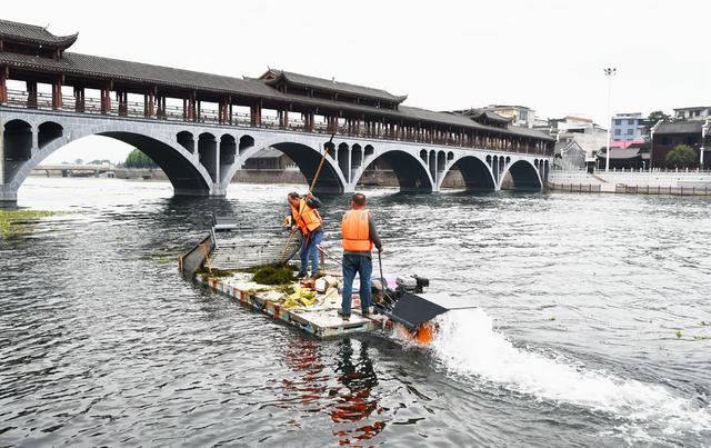 环卫工人   岗位过节 