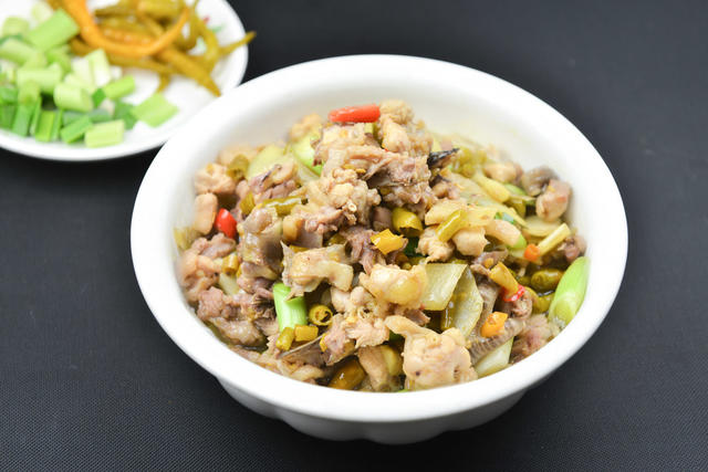 衡东土菜
湘菜
美食
土菜名县
厨师之乡
衡东
土菜
头碗
脆肚
削骨肉
餐饮
标准菜
