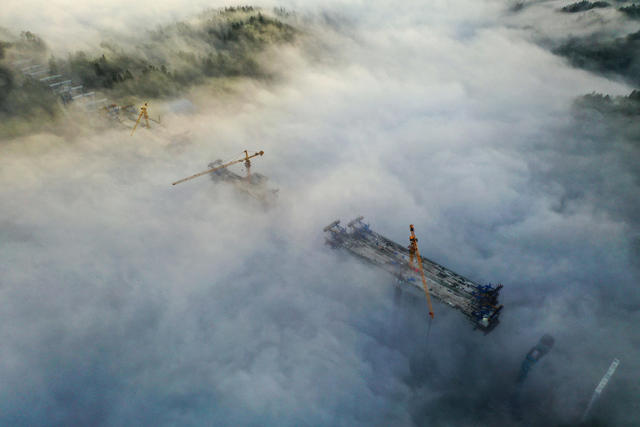 湘西 龙山 云海 建桥 高速公路，施工 工地