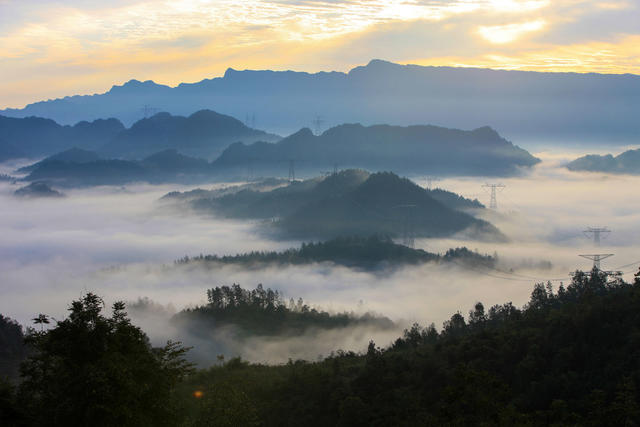 湖南,湘西,龙山,彩墨画,山乡,群山,晨雾,朝霞