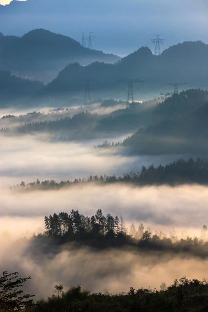 湖南,湘西,龙山,彩墨画,山乡,群山,晨雾,朝霞