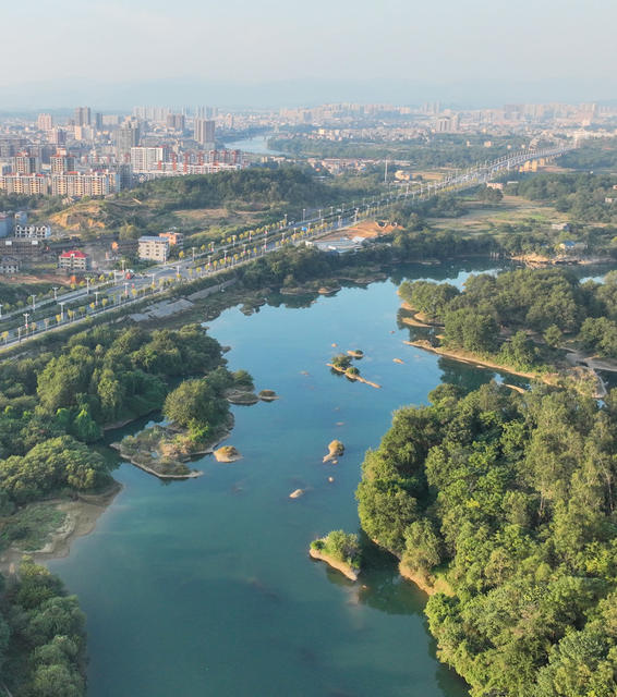 生态 环境 人居  道路绿化 和谐共生