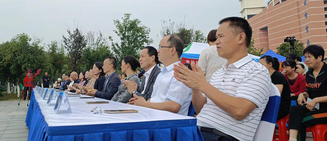 专家义诊服务社区健康进步