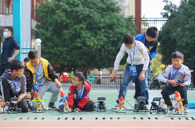 科技 体育 双减 课后服务 模型运动 青少年 教育