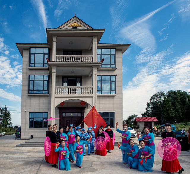 送戏下乡   老年大学