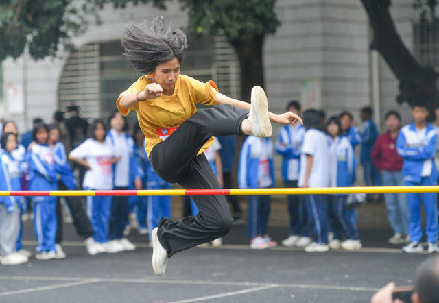 运动  体育运动  运动会  阳光 
