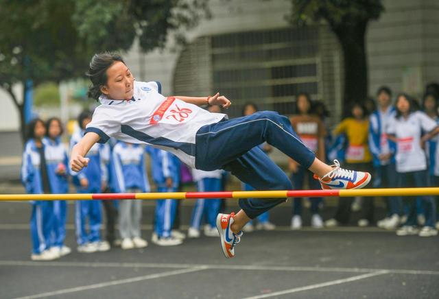 运动  体育运动  运动会  阳光 