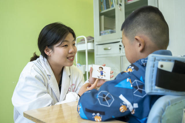 儿童保健,,儿童健康,医务人员,保健服务,娄底