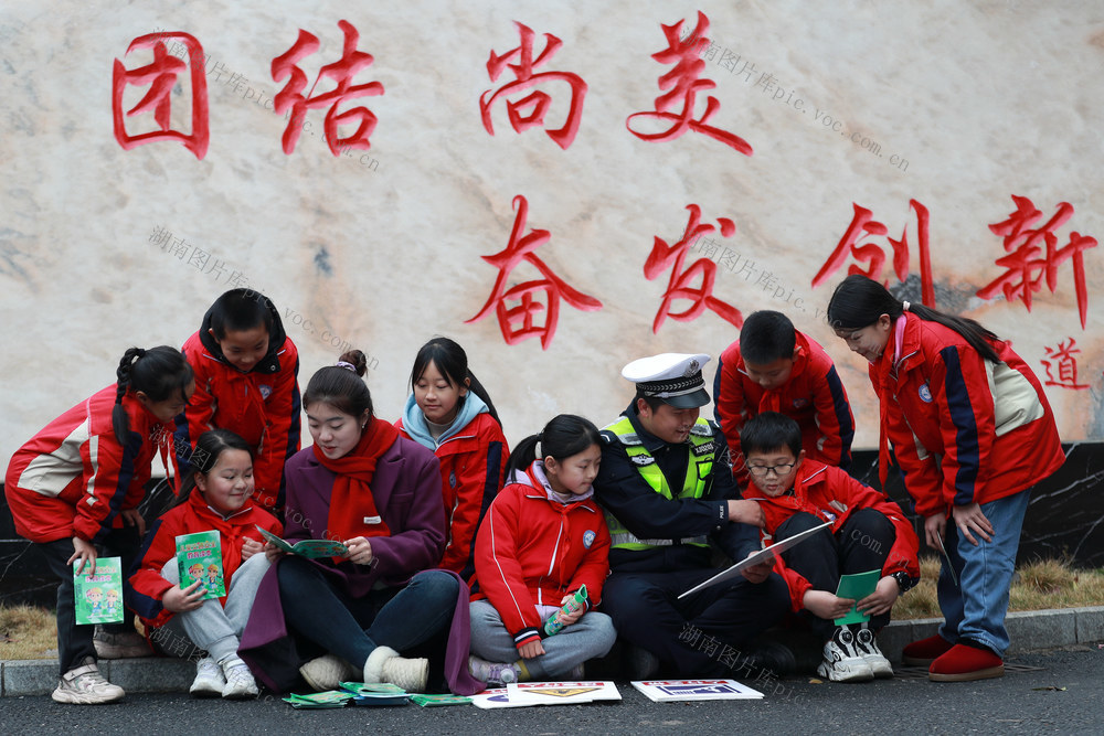 学校 交警 寒假 交通安全 “最后一课”