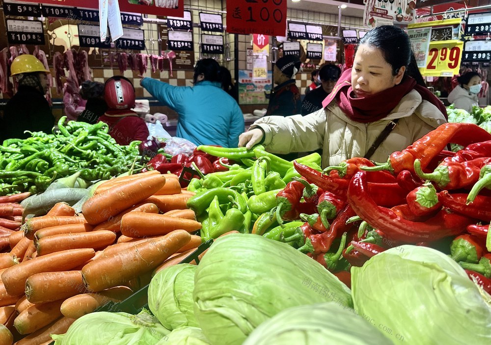 “菜篮子”量足价稳

