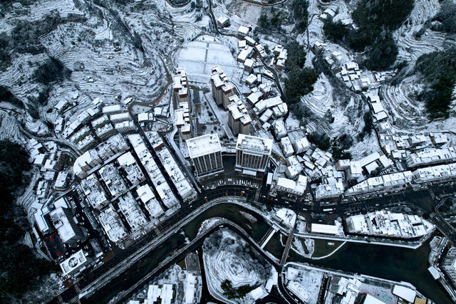湖南桂东县城 冰雪 画 童话世界