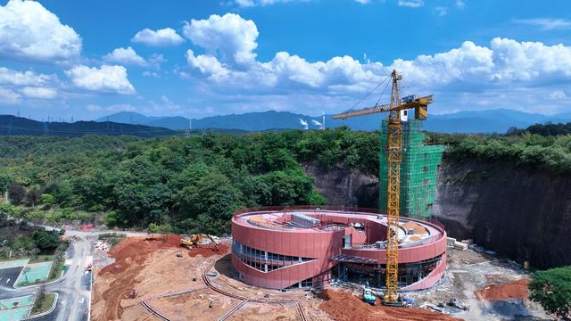 湖南  郴州   高椅岭  废渣排放  灰坝  华丽蝶变   网红景区  黄建华