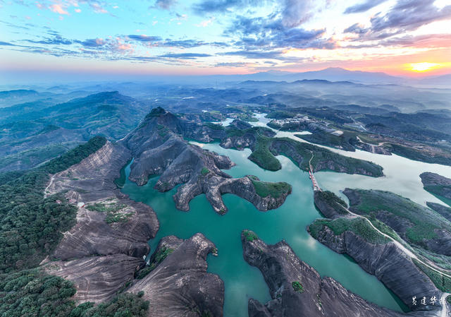 湖南  郴州   高椅岭  废渣排放  灰坝  华丽蝶变   网红景区  黄建华
