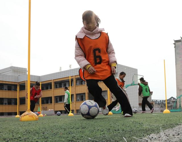 足球运动 乐享寒假