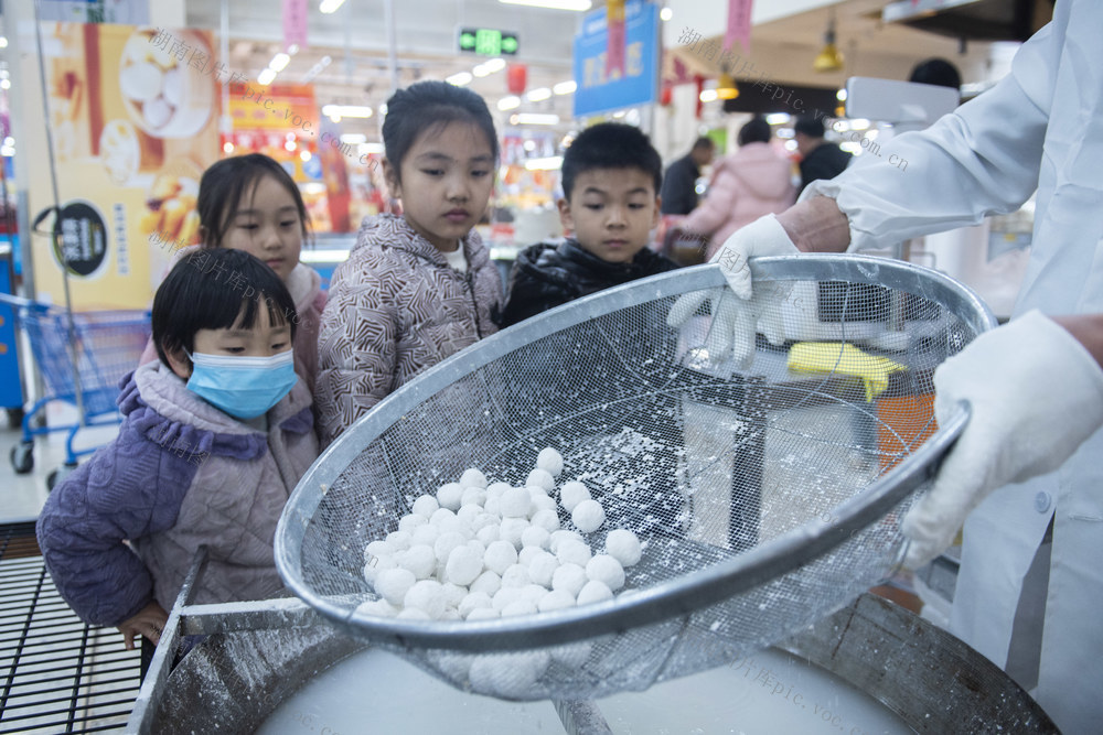 湖南娄底 元宵节 汤圆 市民 购买