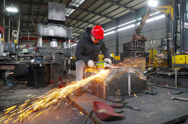 订单  挖掘机  春耕  生产  复工