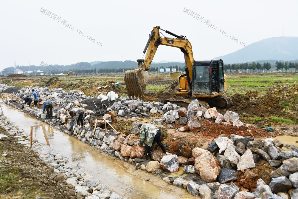 加快推进高标准农田建设