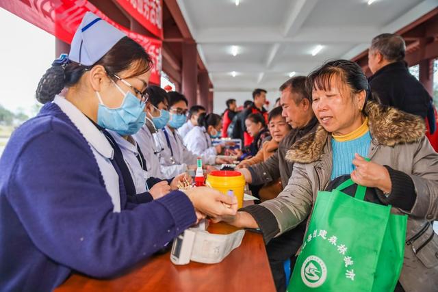 健康义诊 志愿服务 学雷锋 文明实践 雷锋纪念日