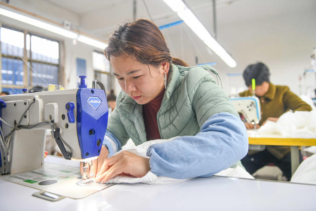 乡村
道县
微工厂
乡村振兴
富民车间
留守妇女就业
