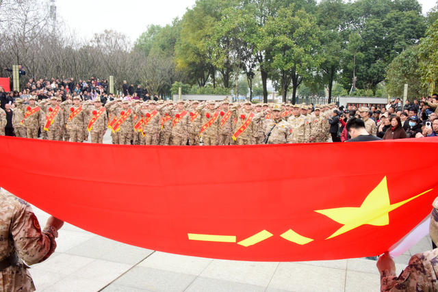 国防  春季征兵  新兵  欢送仪式  缅怀先烈