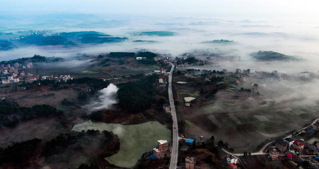 云雾缭绕  平流雾
