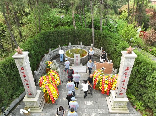 清明
英烈
道县