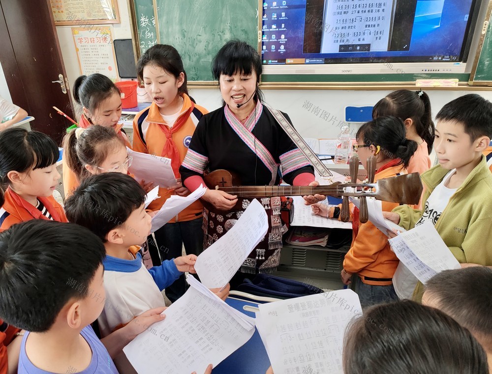 非遗传承有新声
